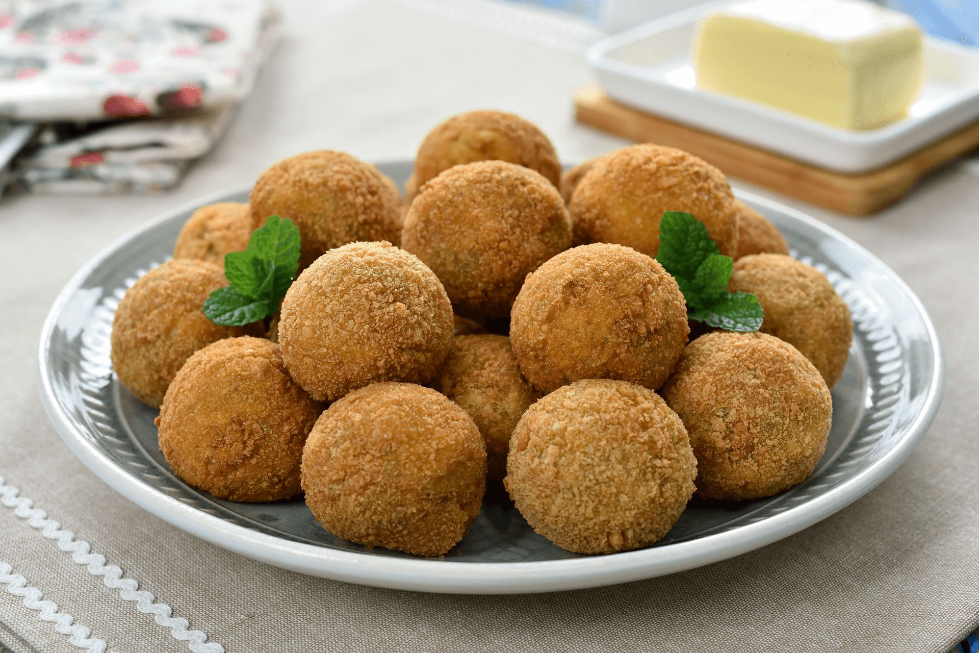 Potato croquettes with cheese
