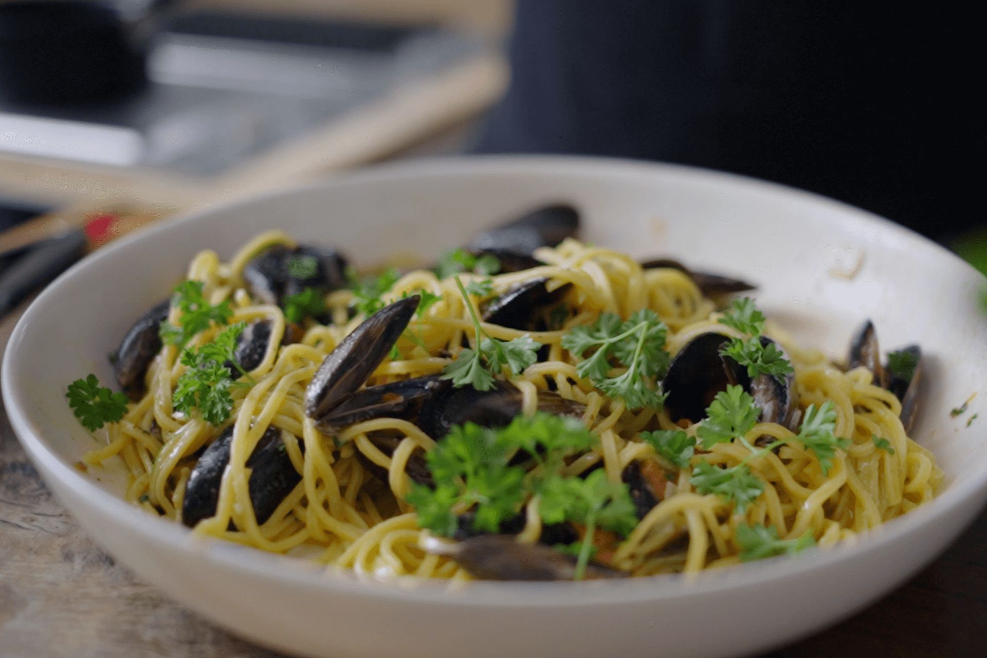Fresh mussels with pasta