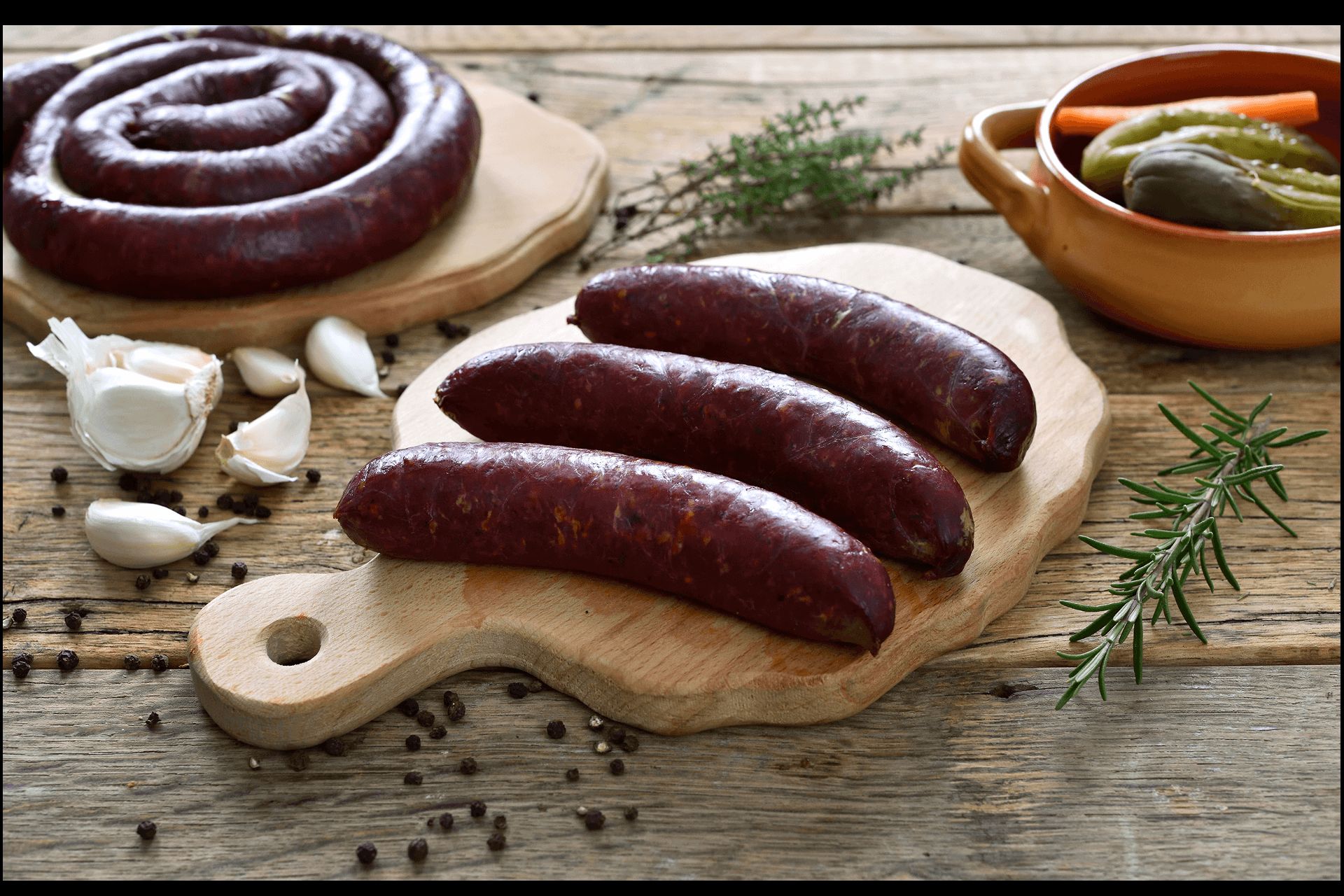 Homemade sausages with beef and sheep