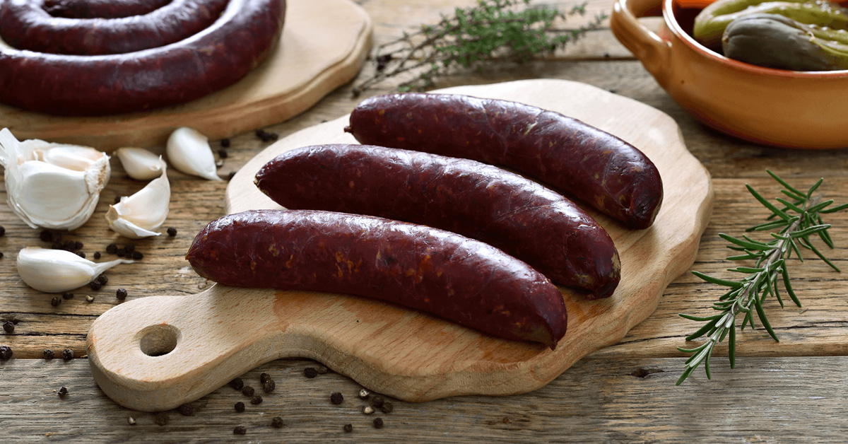 Homemade sausages with beef and sheep